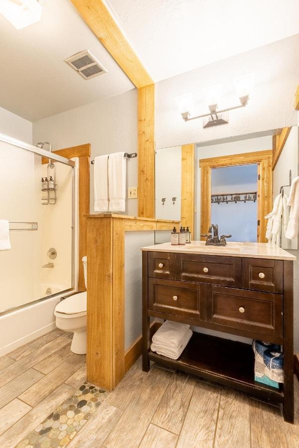 Hotel Style Room In The Timber Creek Lodge Condo Truckee Εξωτερικό φωτογραφία